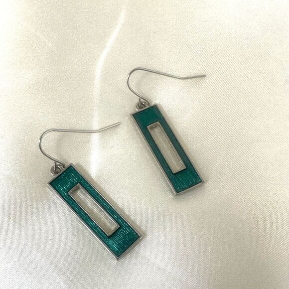 Blue rectangle drop earrings - Picture 3 of 6